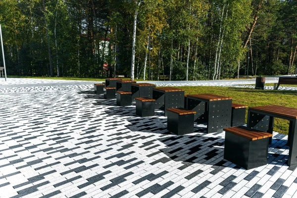 Благоустройство общественной территории на улице Республике в Сургуте